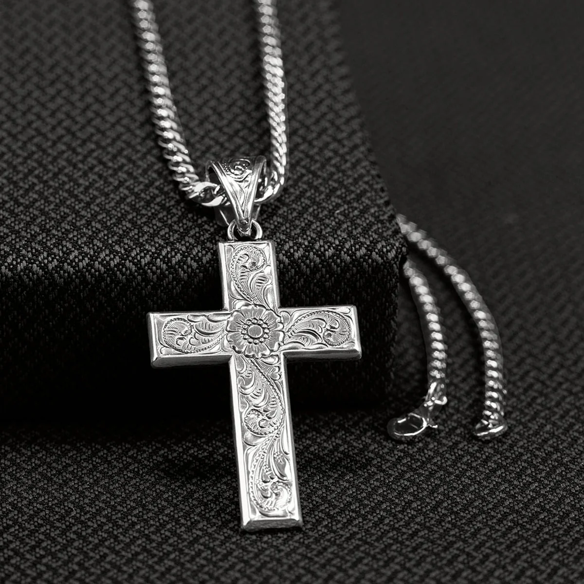 Twister Silver Cross Necklace 32106 - Image 2