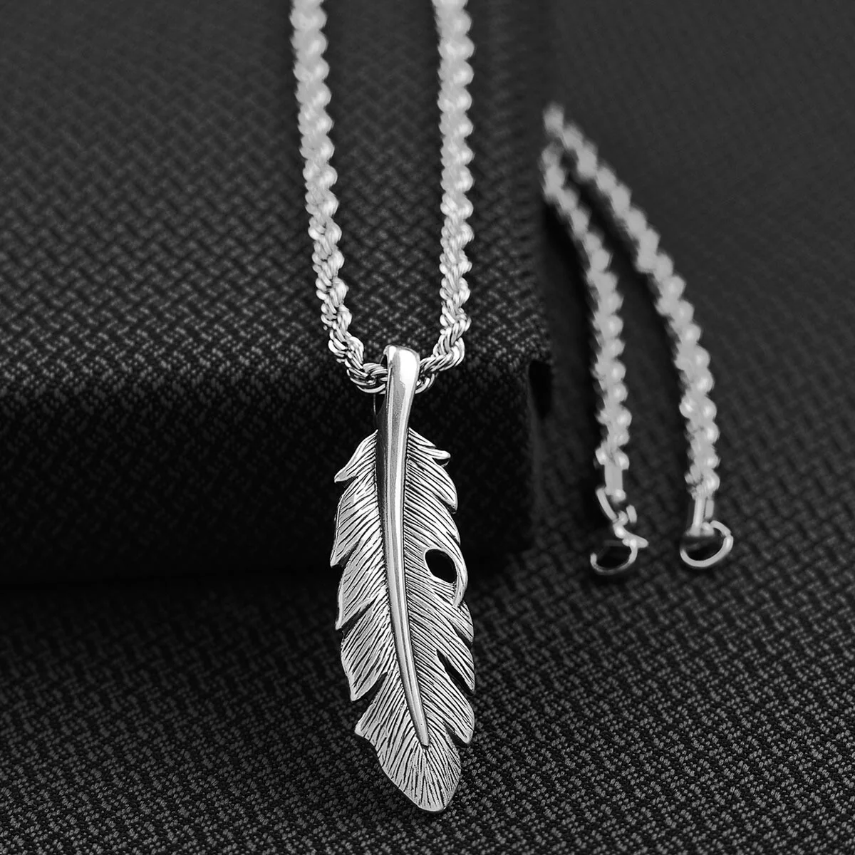 Twister Silver Feather Necklace 32126 - Image 2